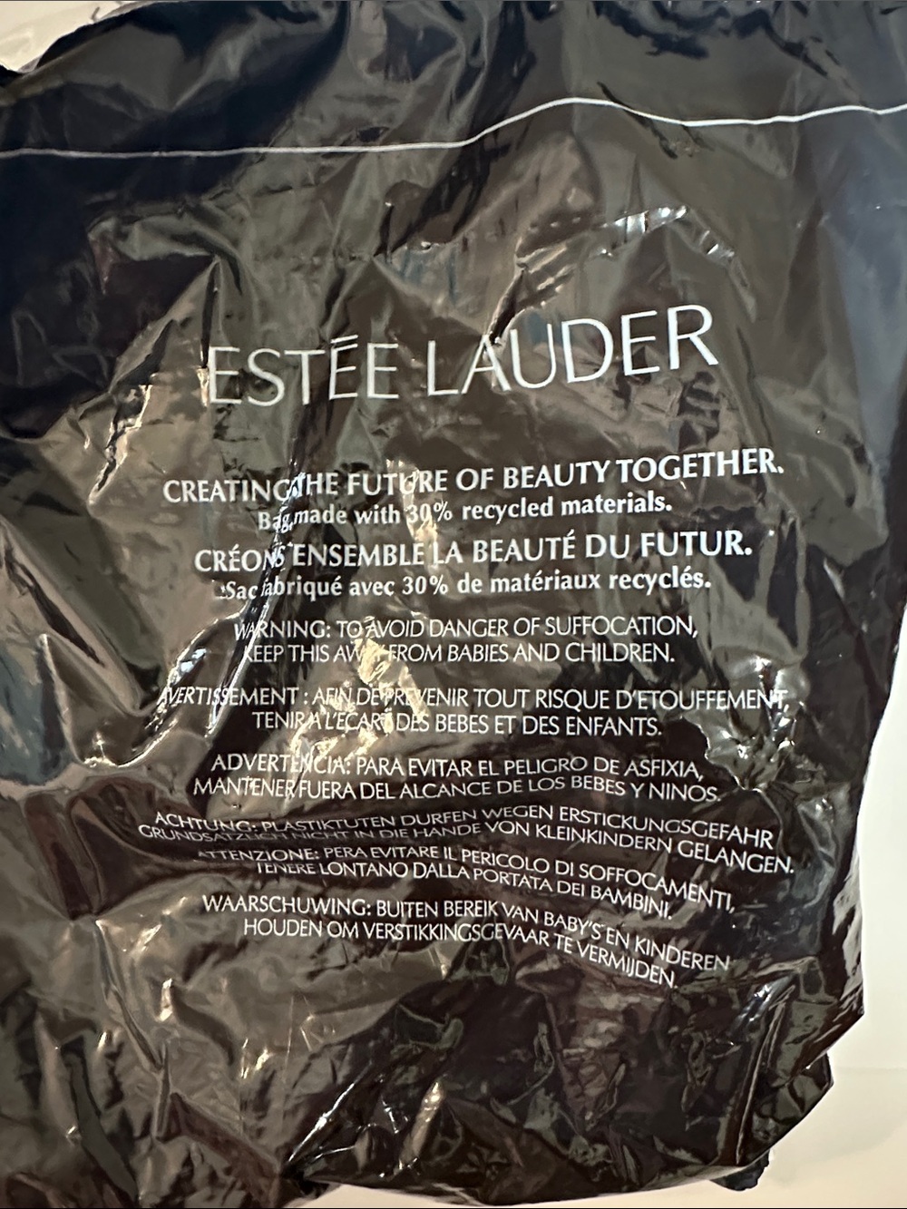 Estee Lauder Re-Nutriv Ultimate Diamond Eye Creme - Gold & Clear - Picture 4 of 4